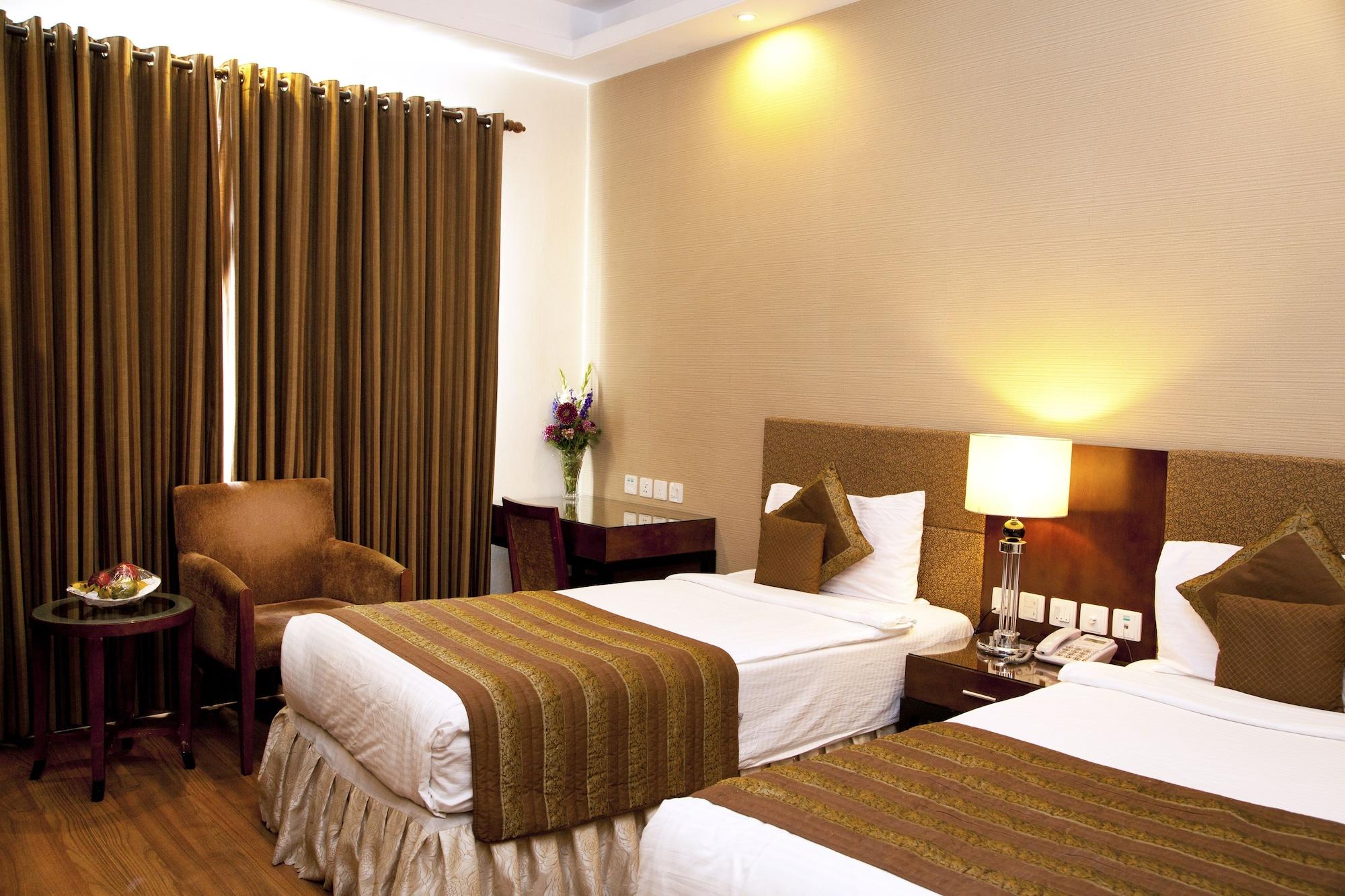 Alpina Hotels & Suites New Delhi Exteriör bild