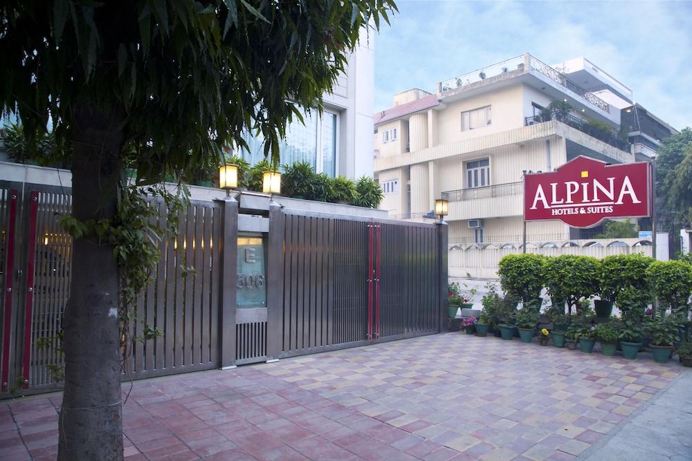 Alpina Hotels & Suites New Delhi Exteriör bild