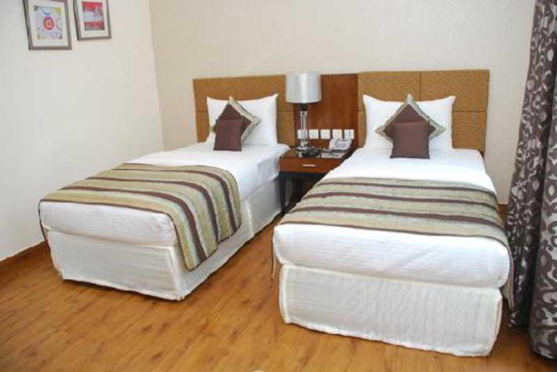 Alpina Hotels & Suites New Delhi Exteriör bild